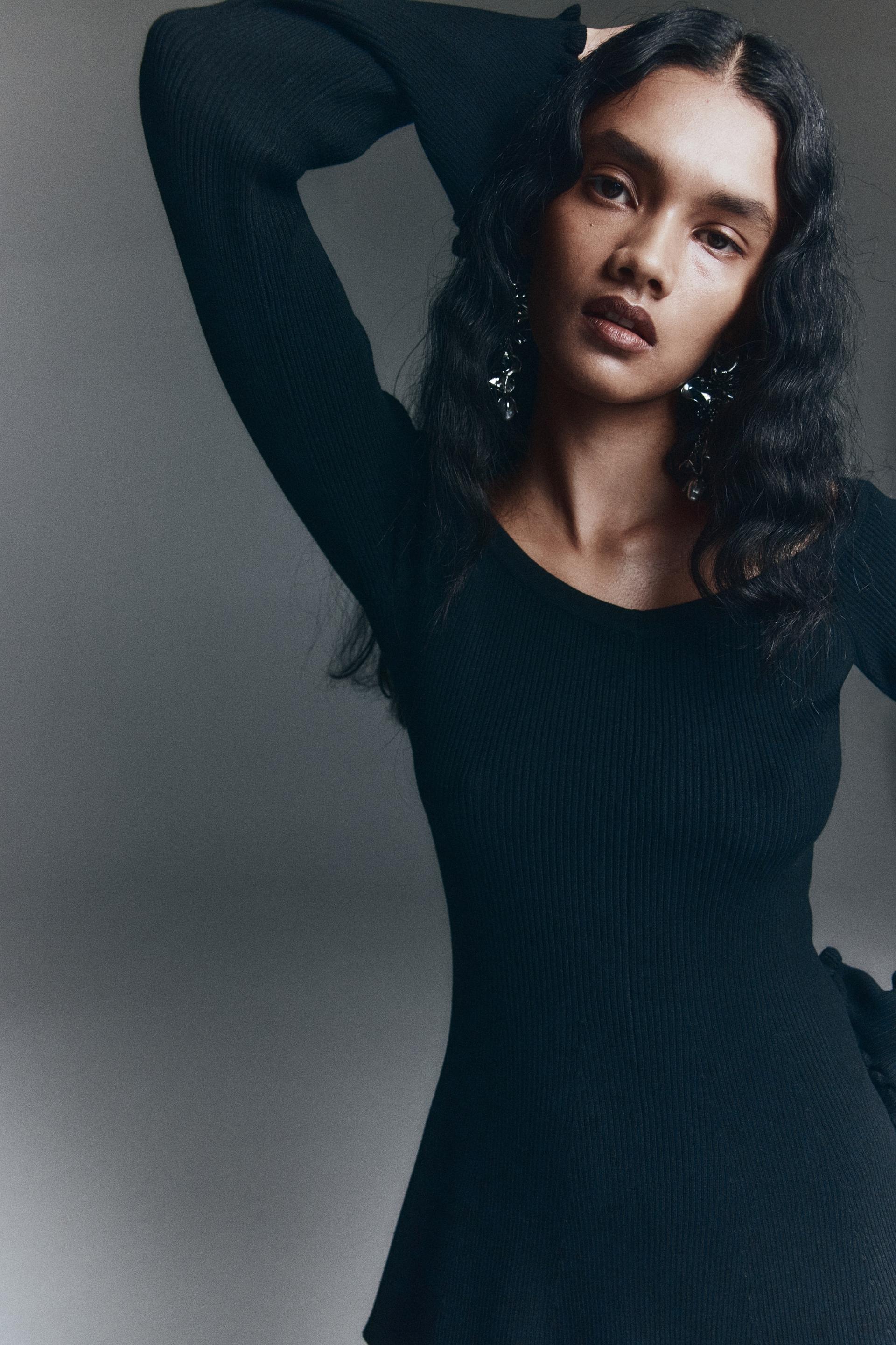 rib-knit off-the-shoulder top