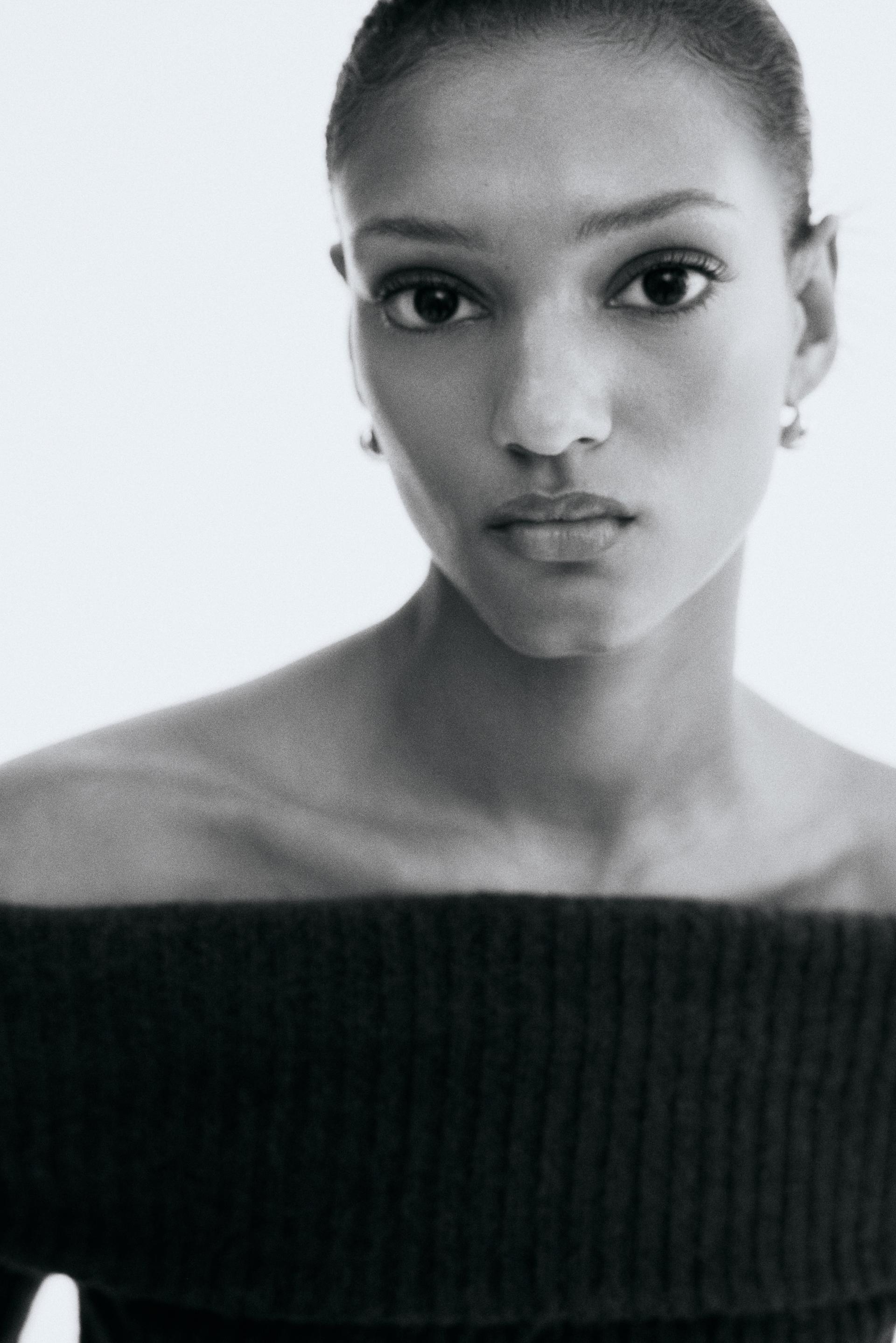 rib-knit off-the-shoulder top