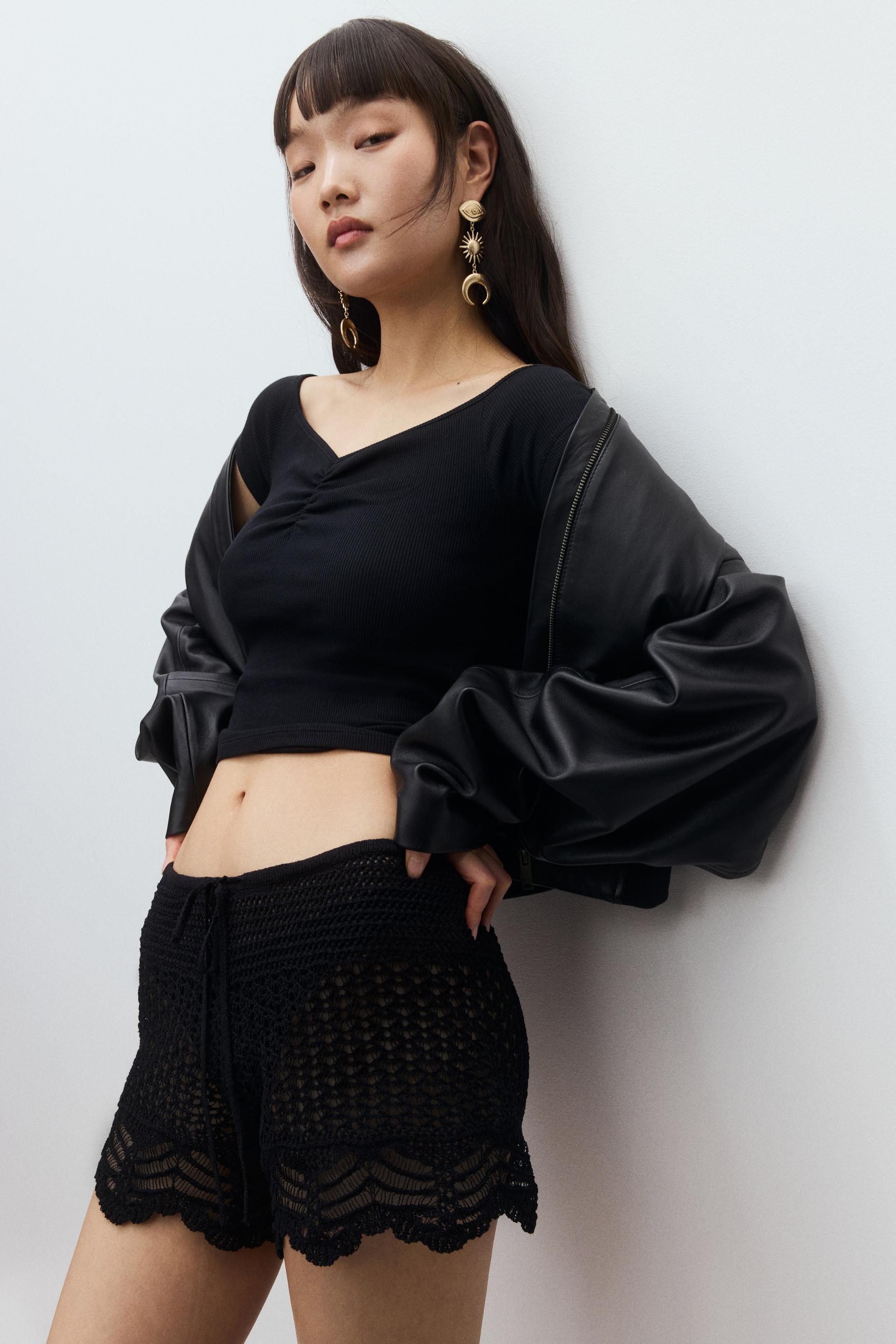 ribbed boat-neck top