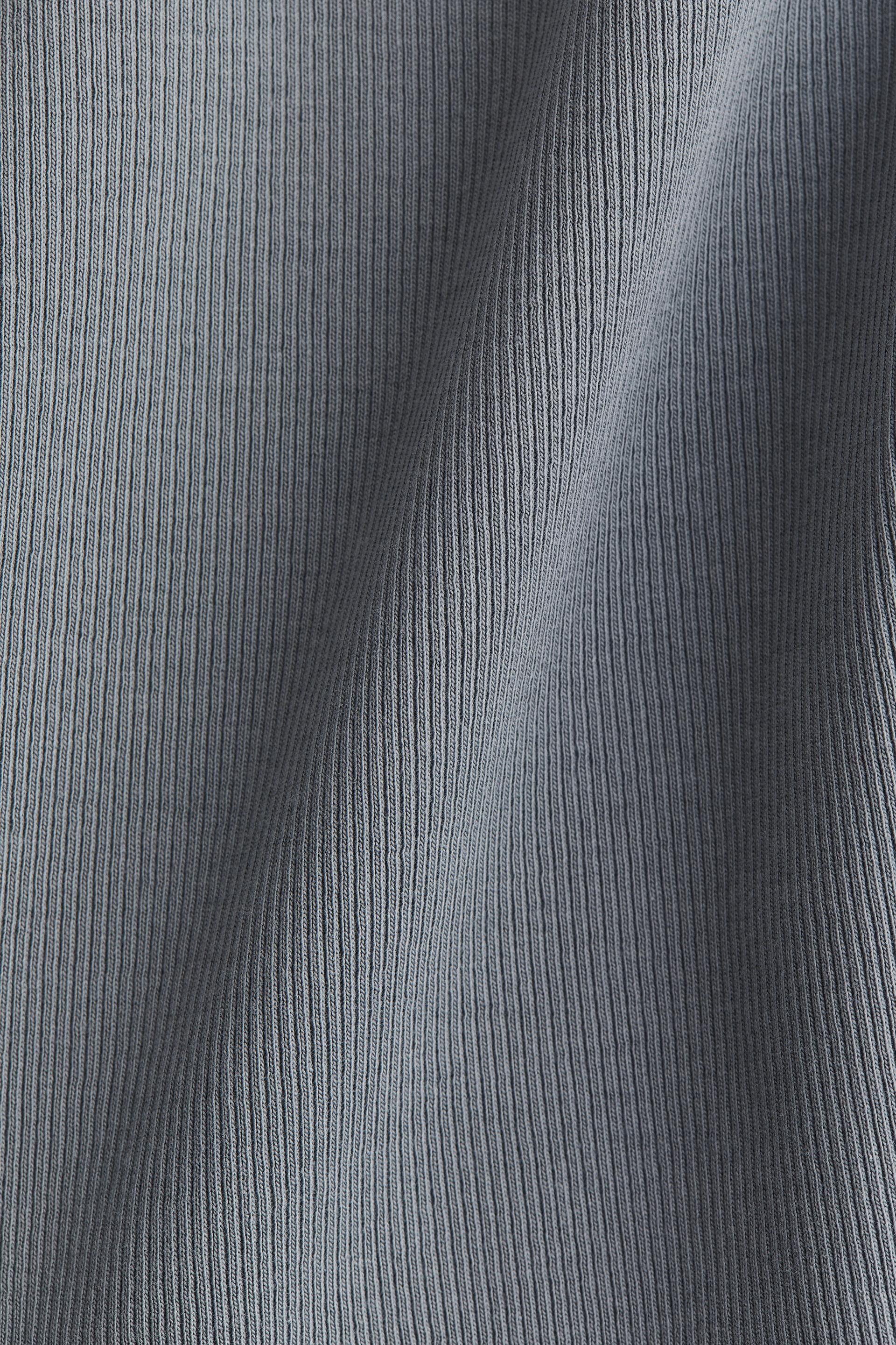 ribbed tank top