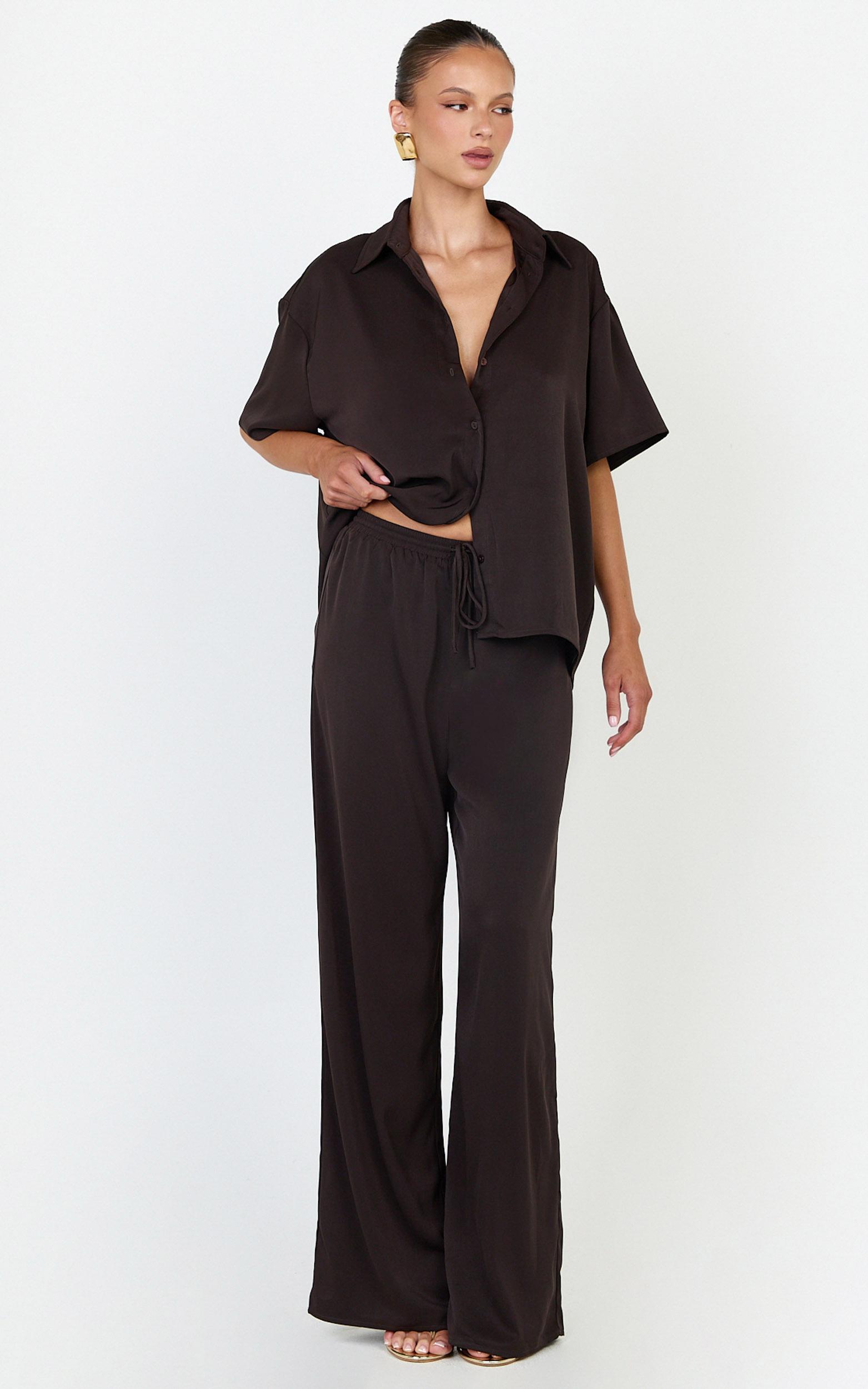 robyn pants - high elastic waist relaxed straight leg pants in chocolate