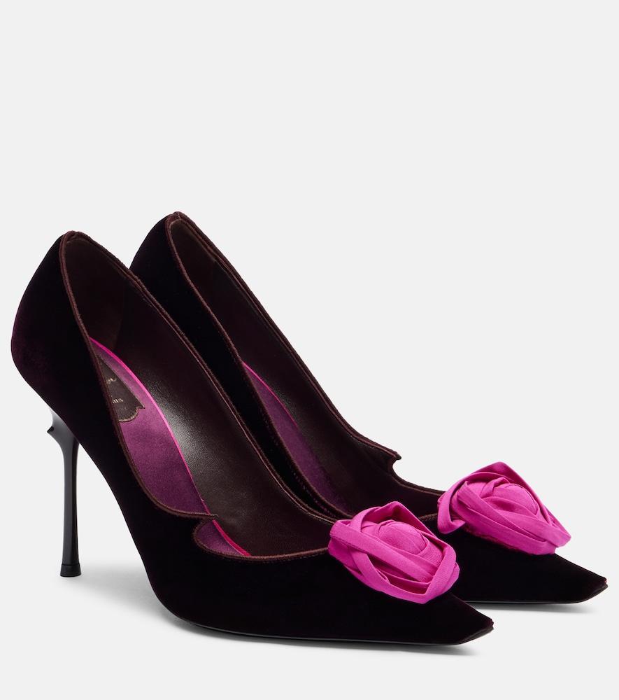 roger vivier rose vivier 100 floral velvet pumps