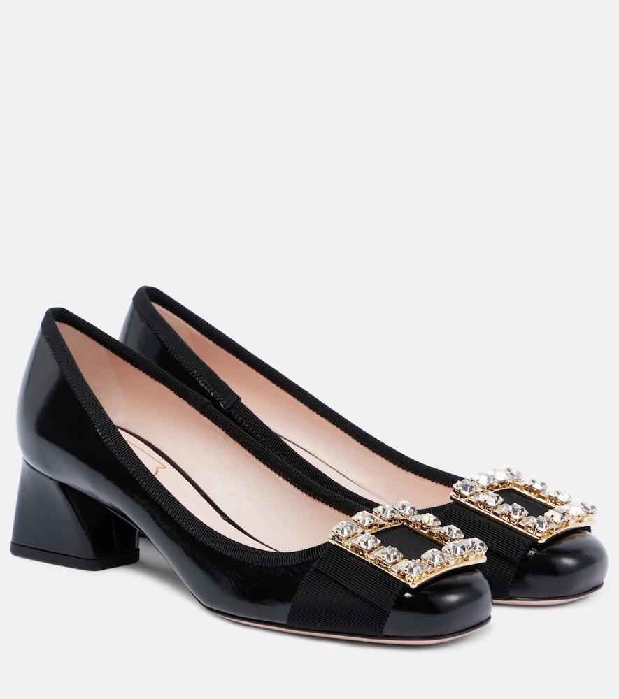 roger vivier très vivier embellished patent leather pumps