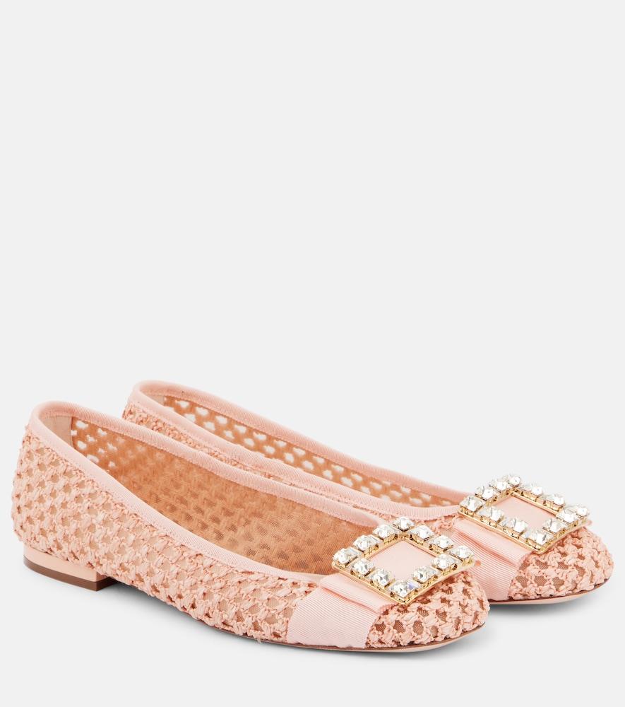 roger vivier tres vivier embellished raffia ballet flats