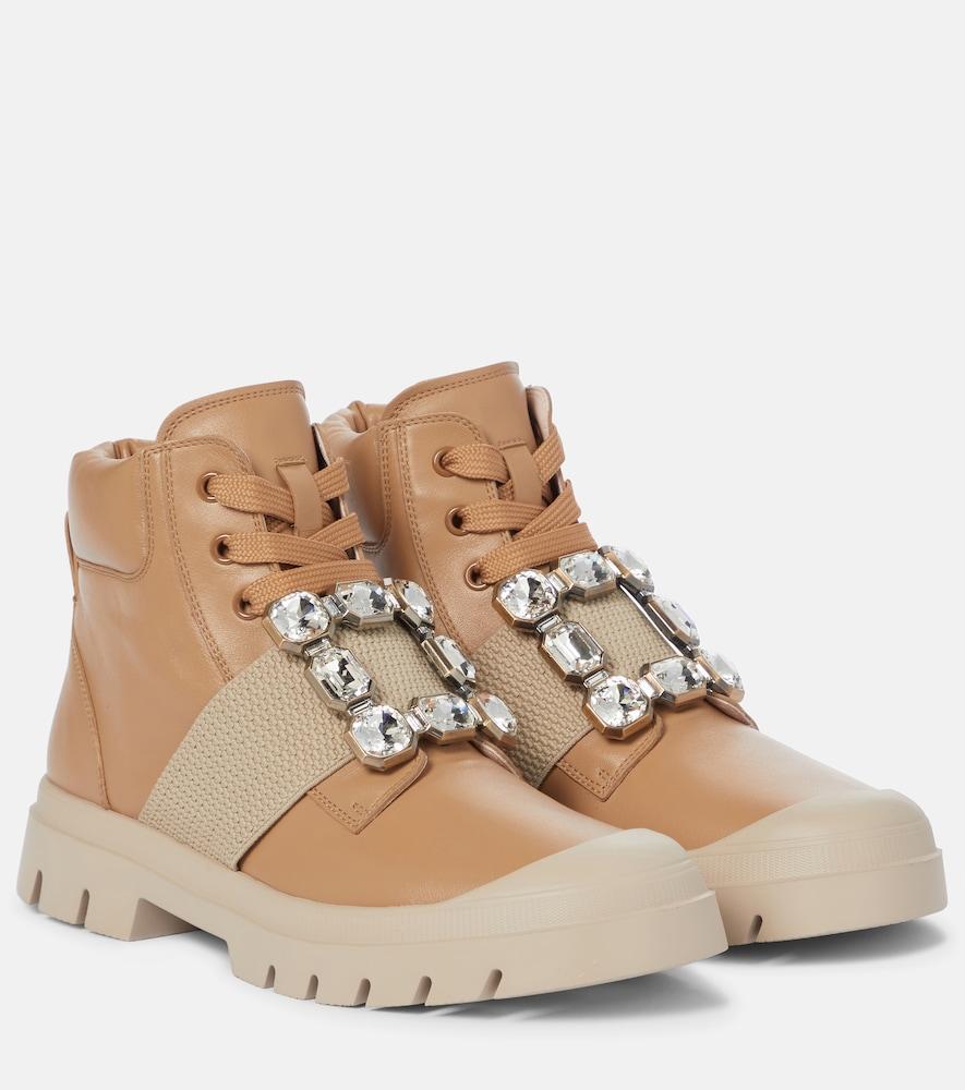 roger vivier viv desert leather ankle boots