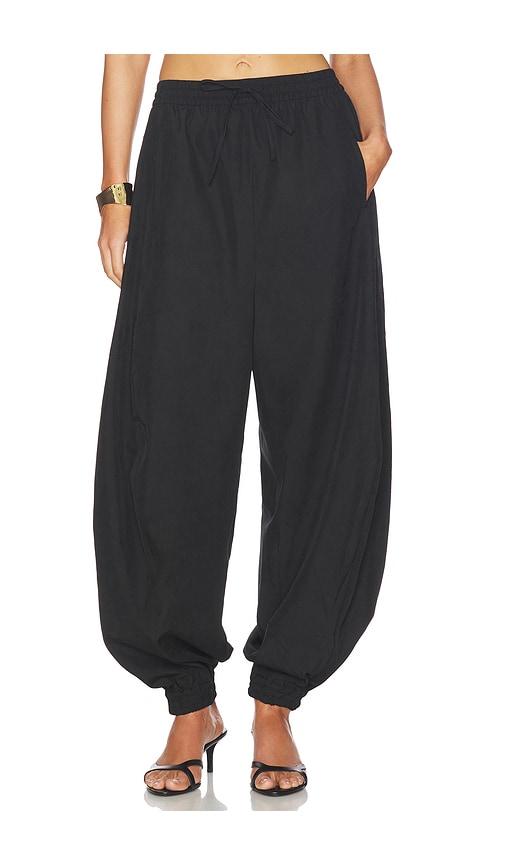 rohe balloon track pants in black.