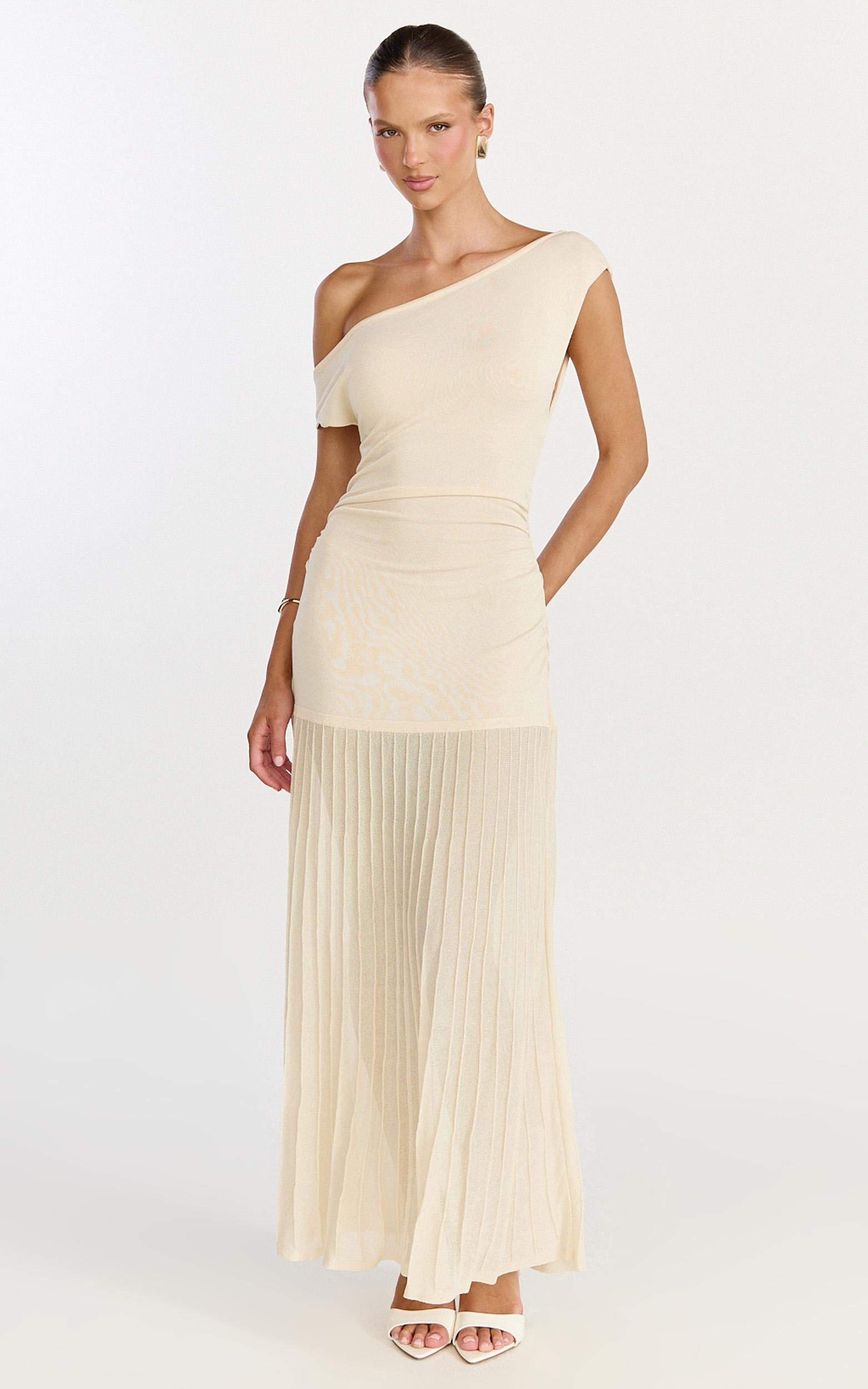 roxy maxi dress - one shoulder pleated skirt knitted dress in cream