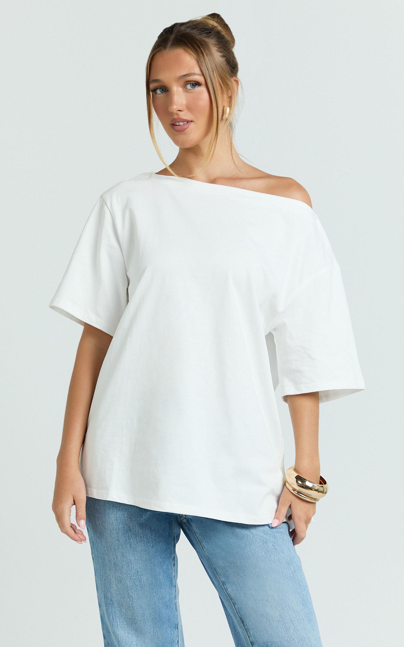 ruby top - off shoulder asymmetrical t-shirt in white