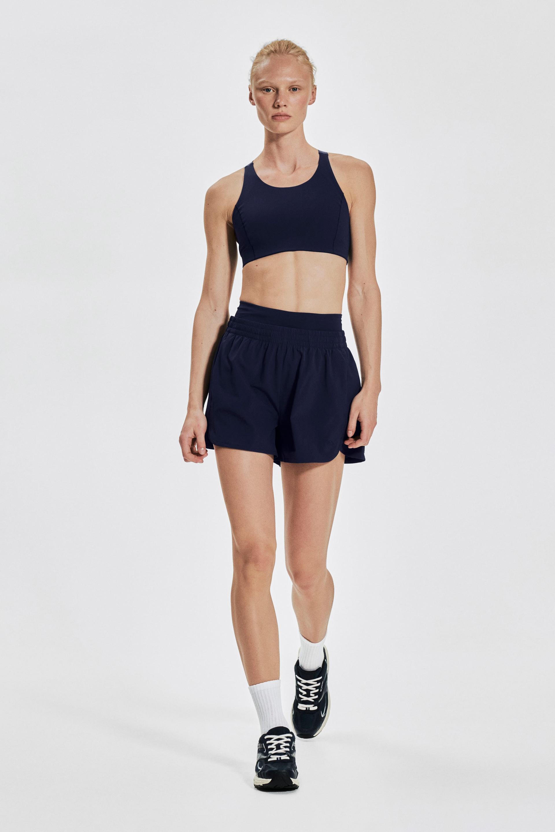 running shorts with drymove™