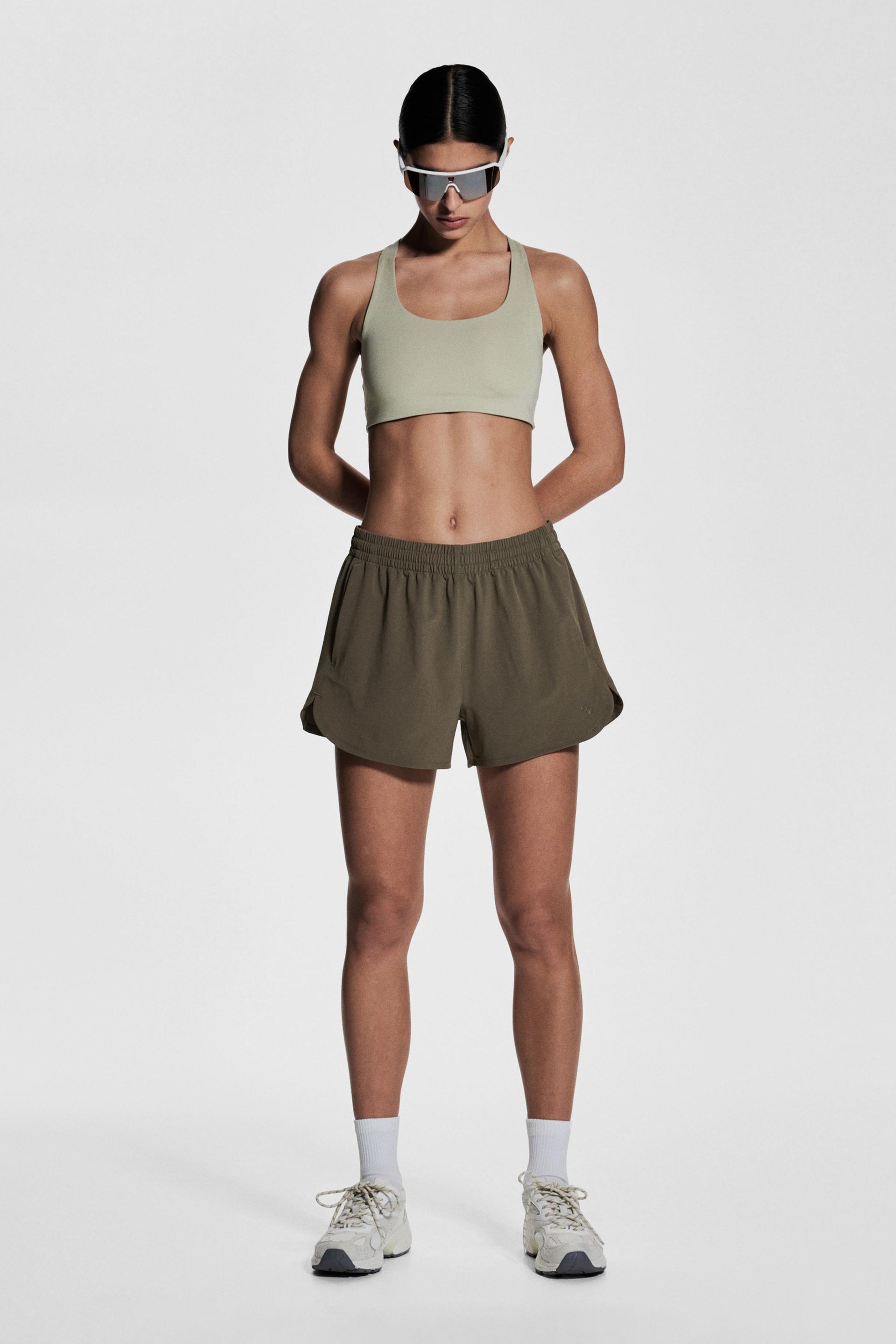 running shorts with drymove™