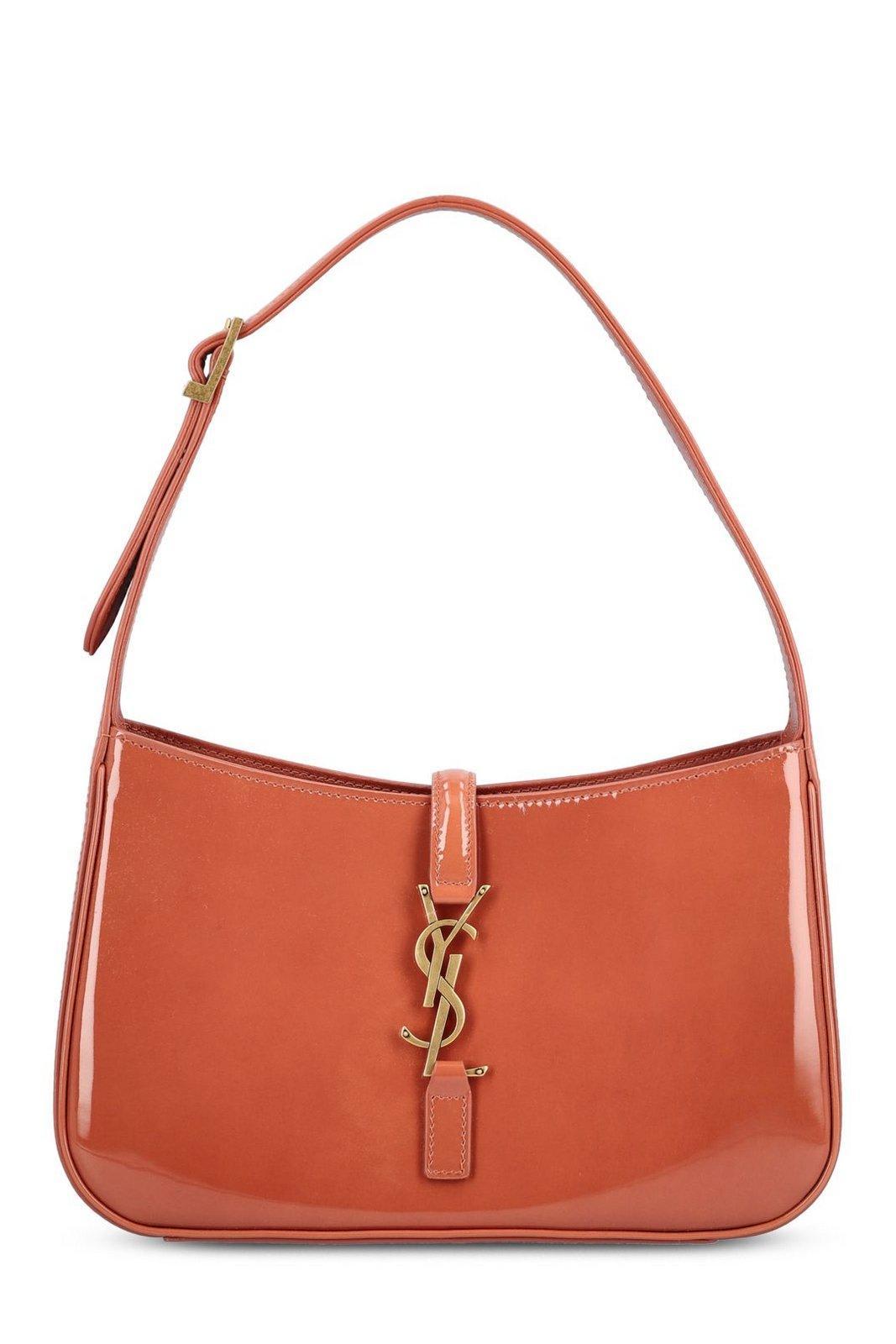 saint laurent le 5 à logo plaque shoulder bag