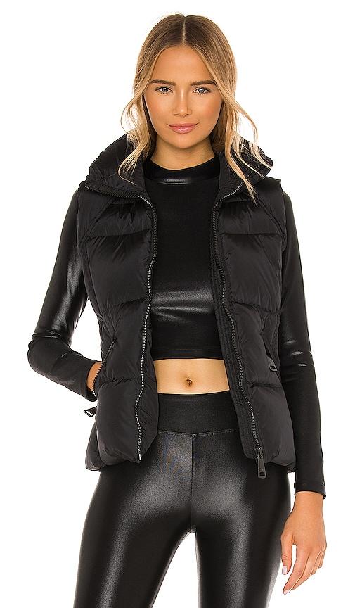 sam. freedom vest in black.