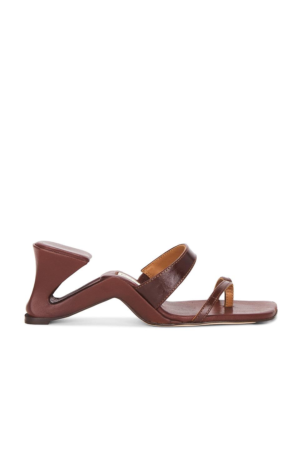samia sandal