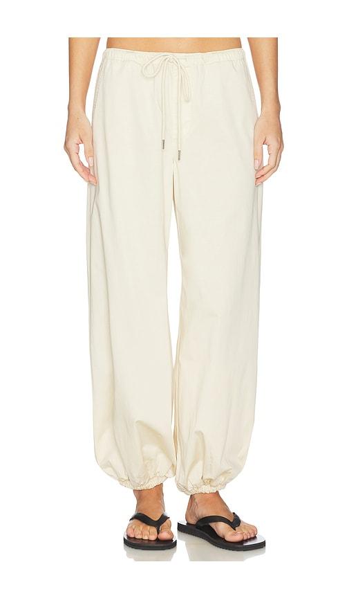 sanctuary float on balloon pant in cream.