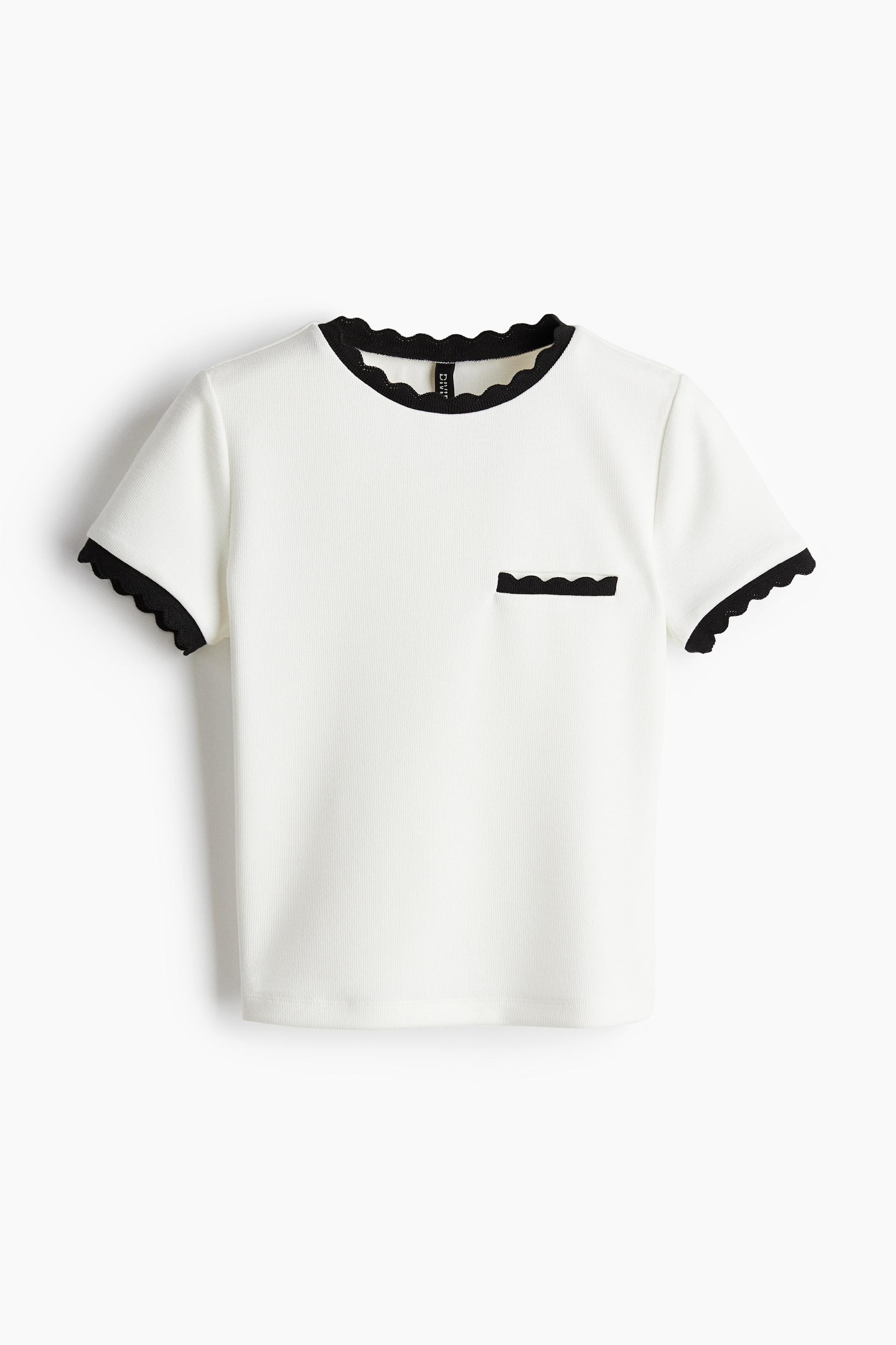 scalloped ribbed top