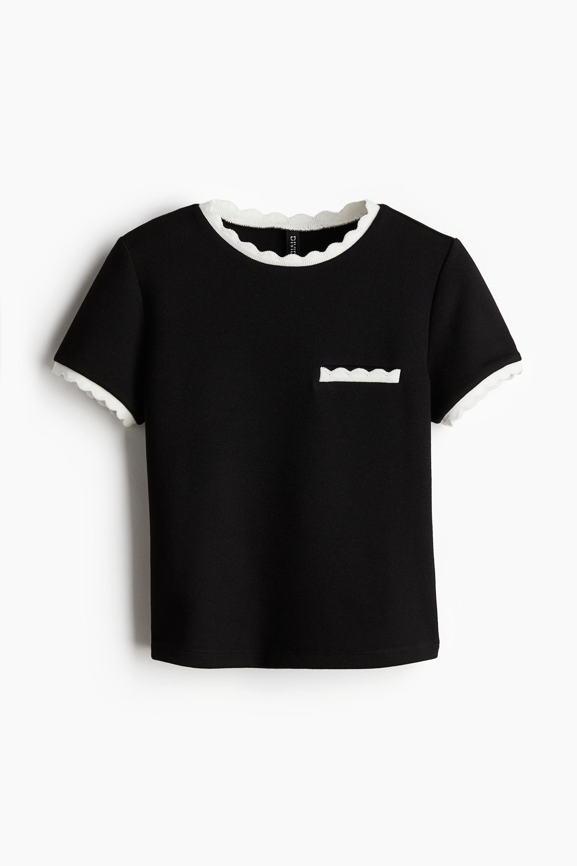 scalloped ribbed top