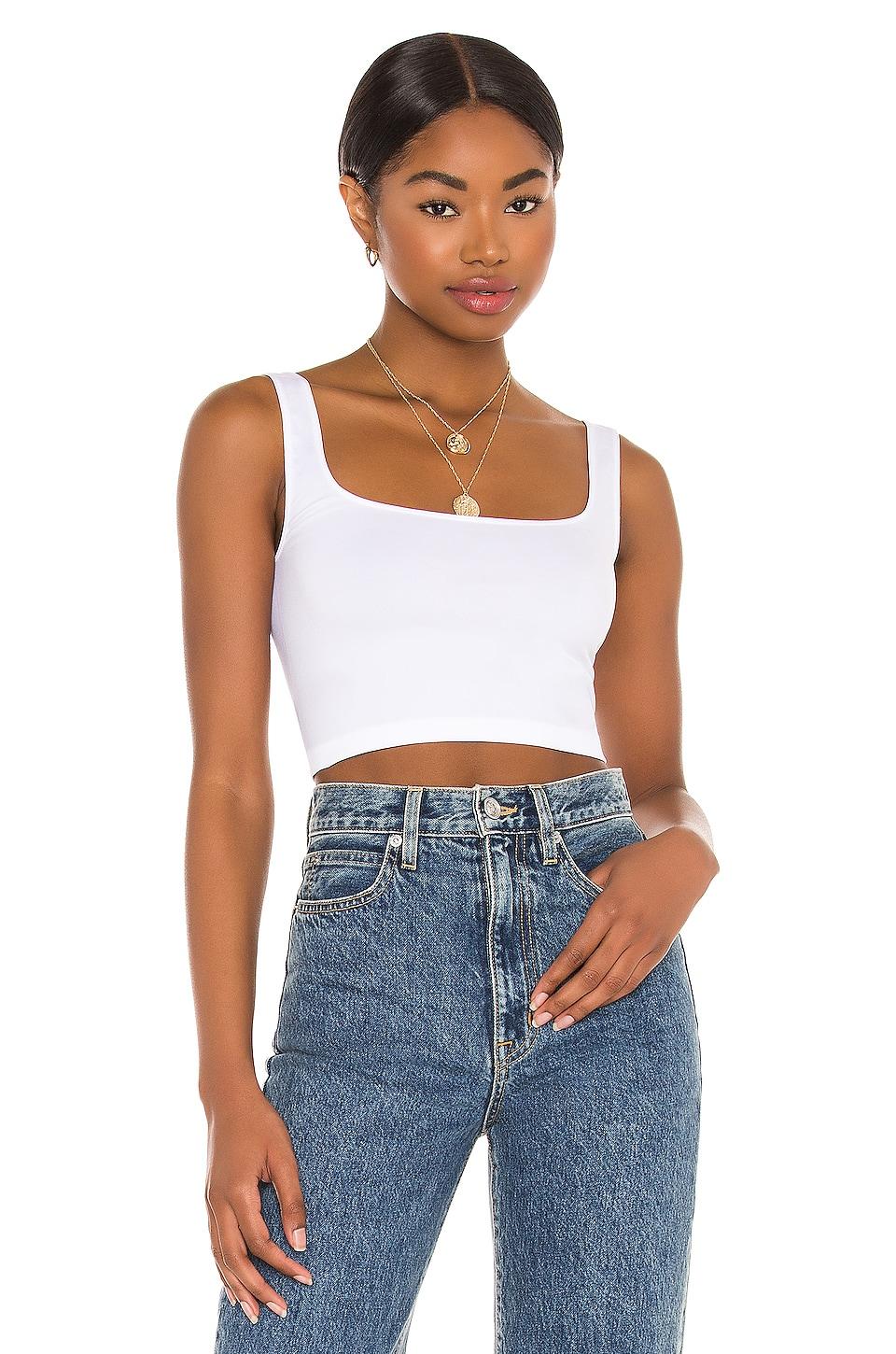 scoop neck crop top