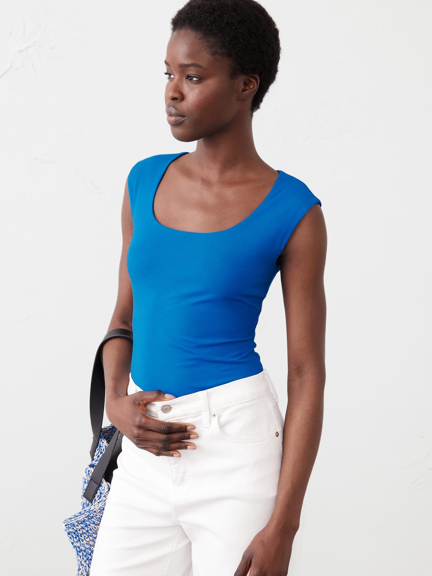 scoop-neck soft stretch top