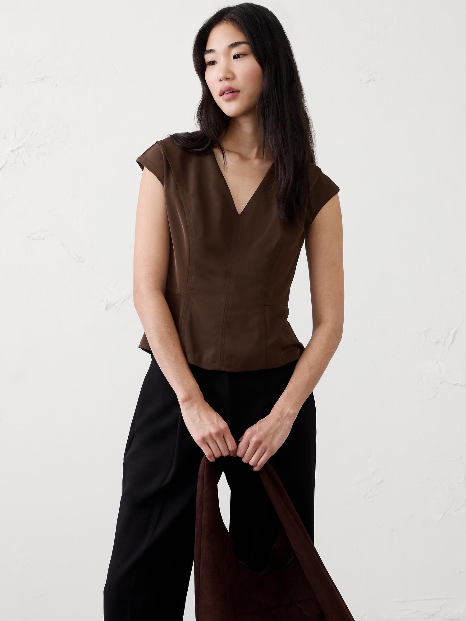 seamed hourglass top