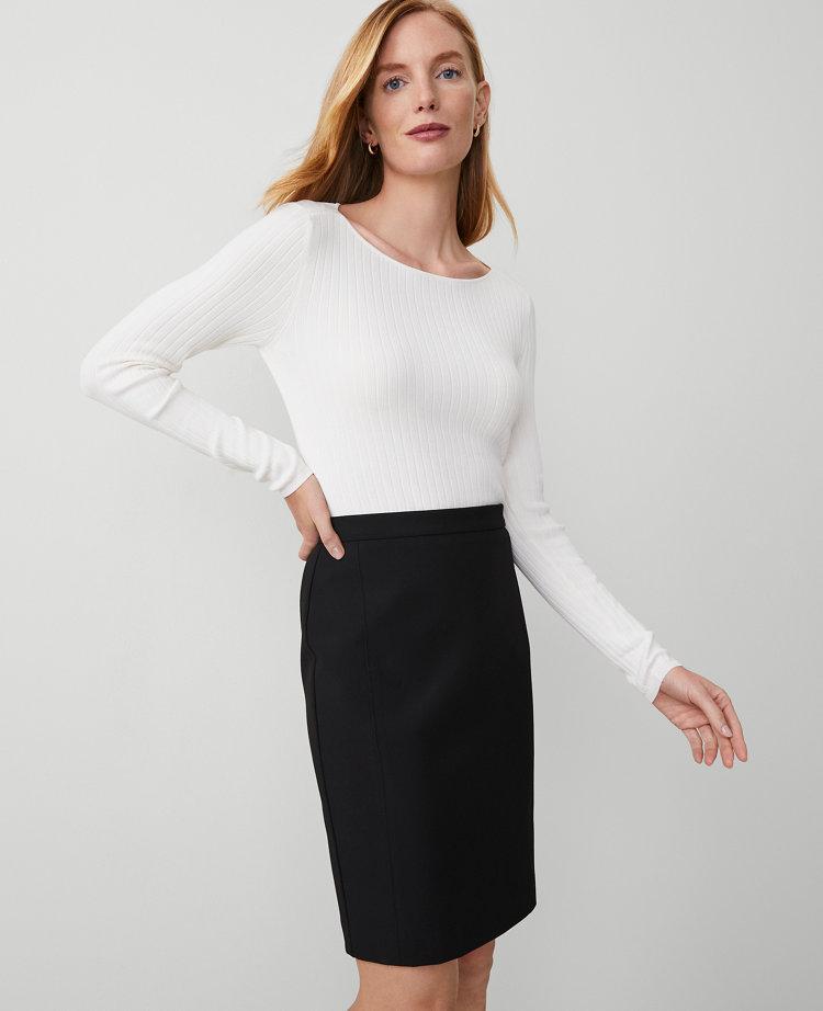 seamed pencil skirt in bi-stretch