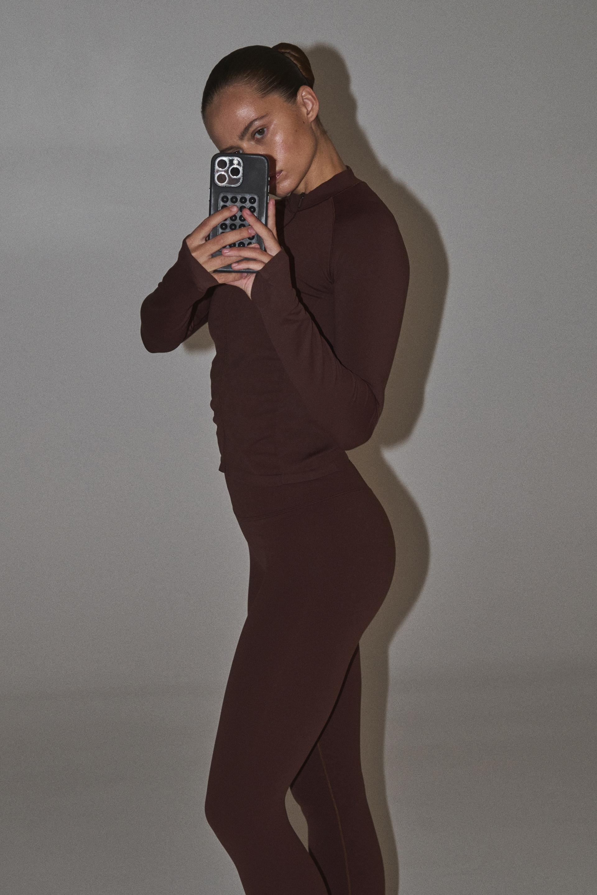 seamless activewear jacket with drymove™