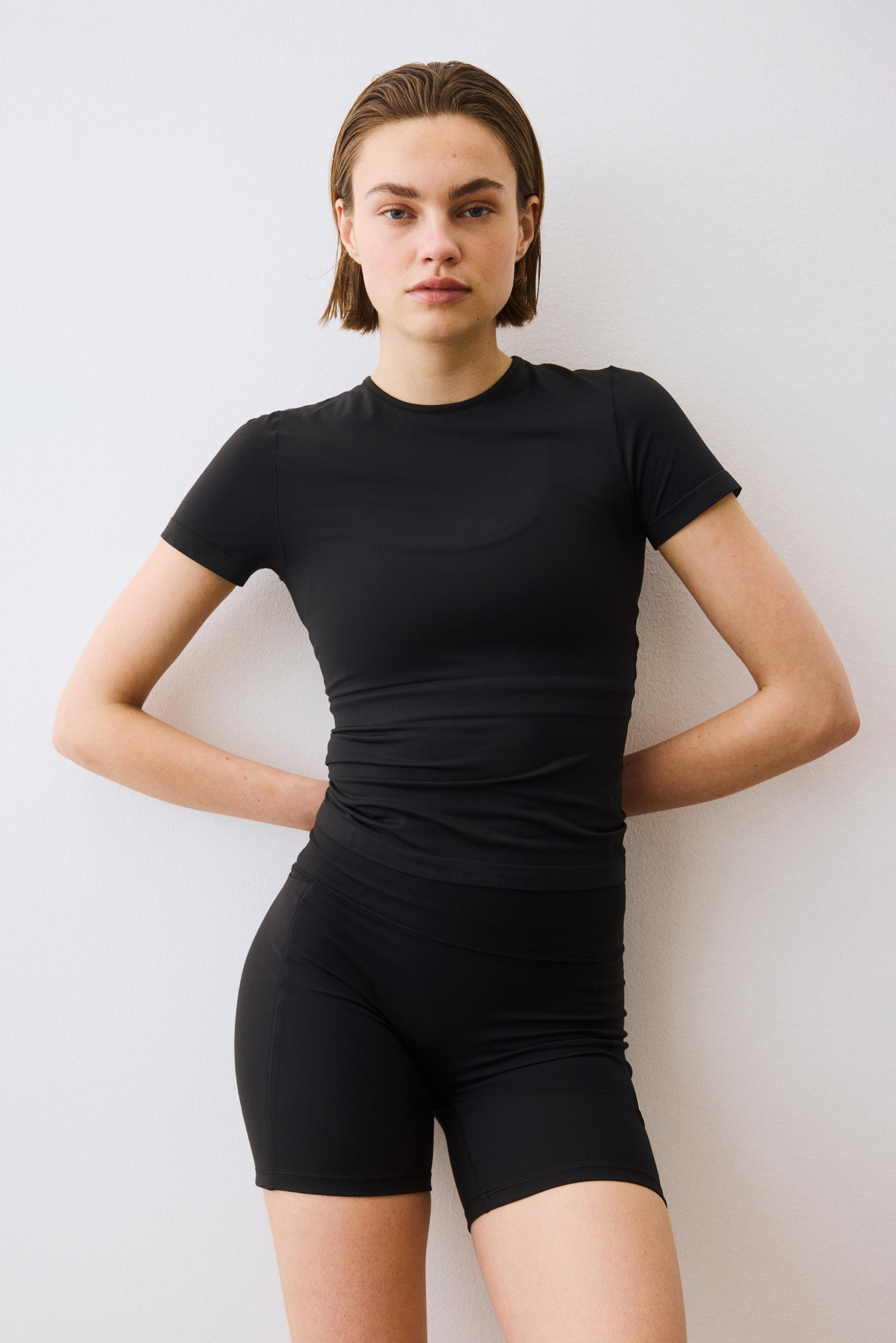 seamless slim-fit sports top with softmove™
