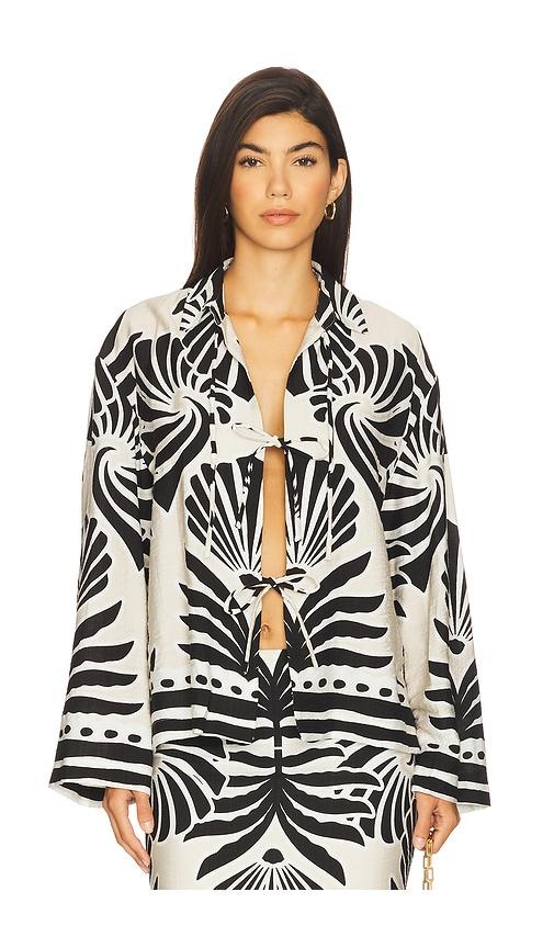 seven wonders clementine sleeved top in beige,black.