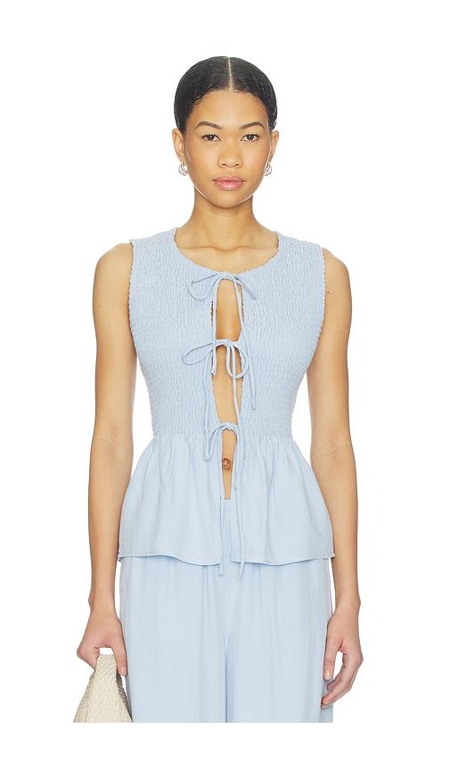 seven wonders fleur shirred tie in front top in baby blue.