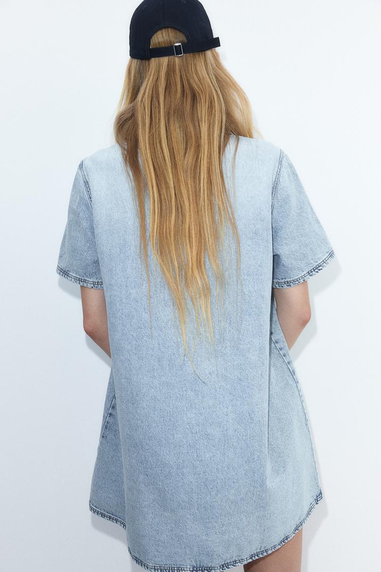 short-sleeved denim dress