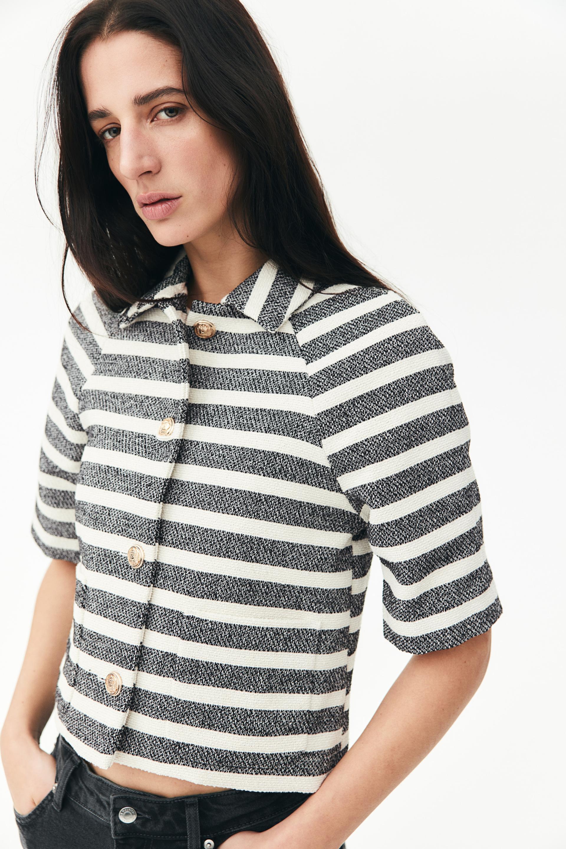 short-sleeved jacket