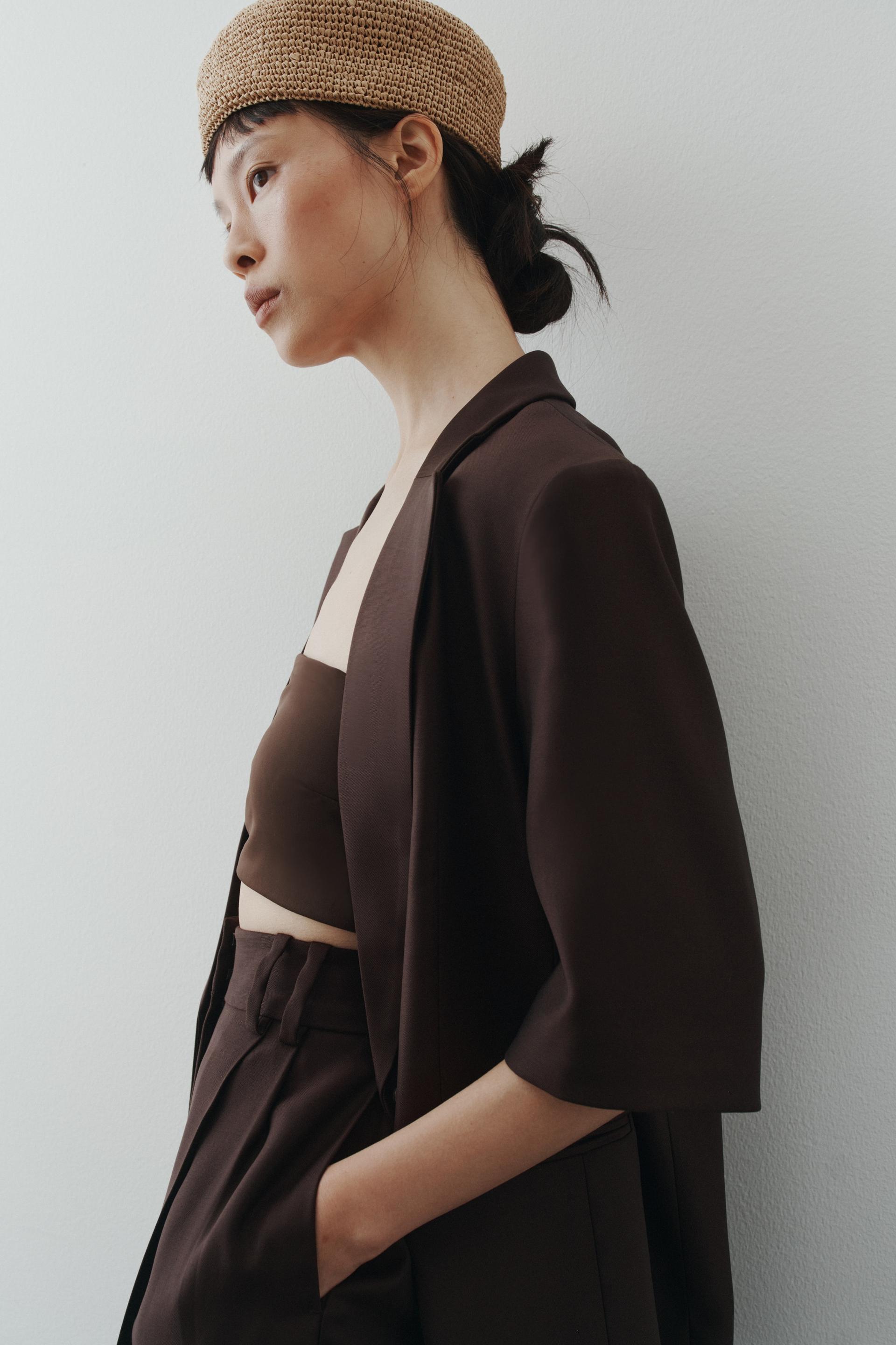 short-sleeved jacket
