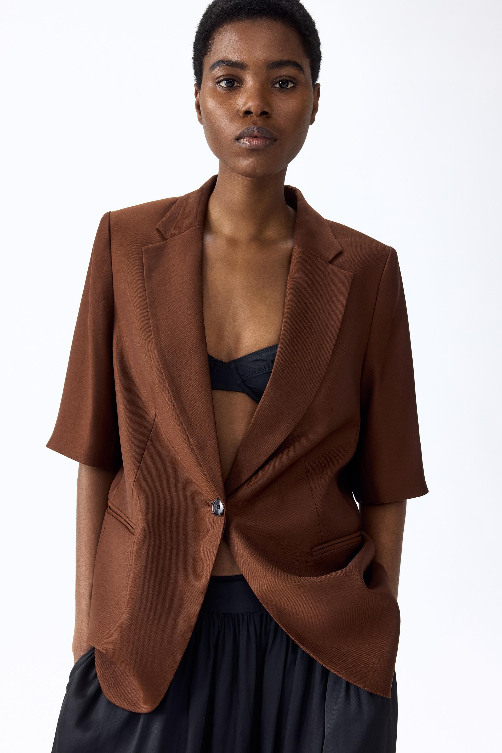 short-sleeved jacket