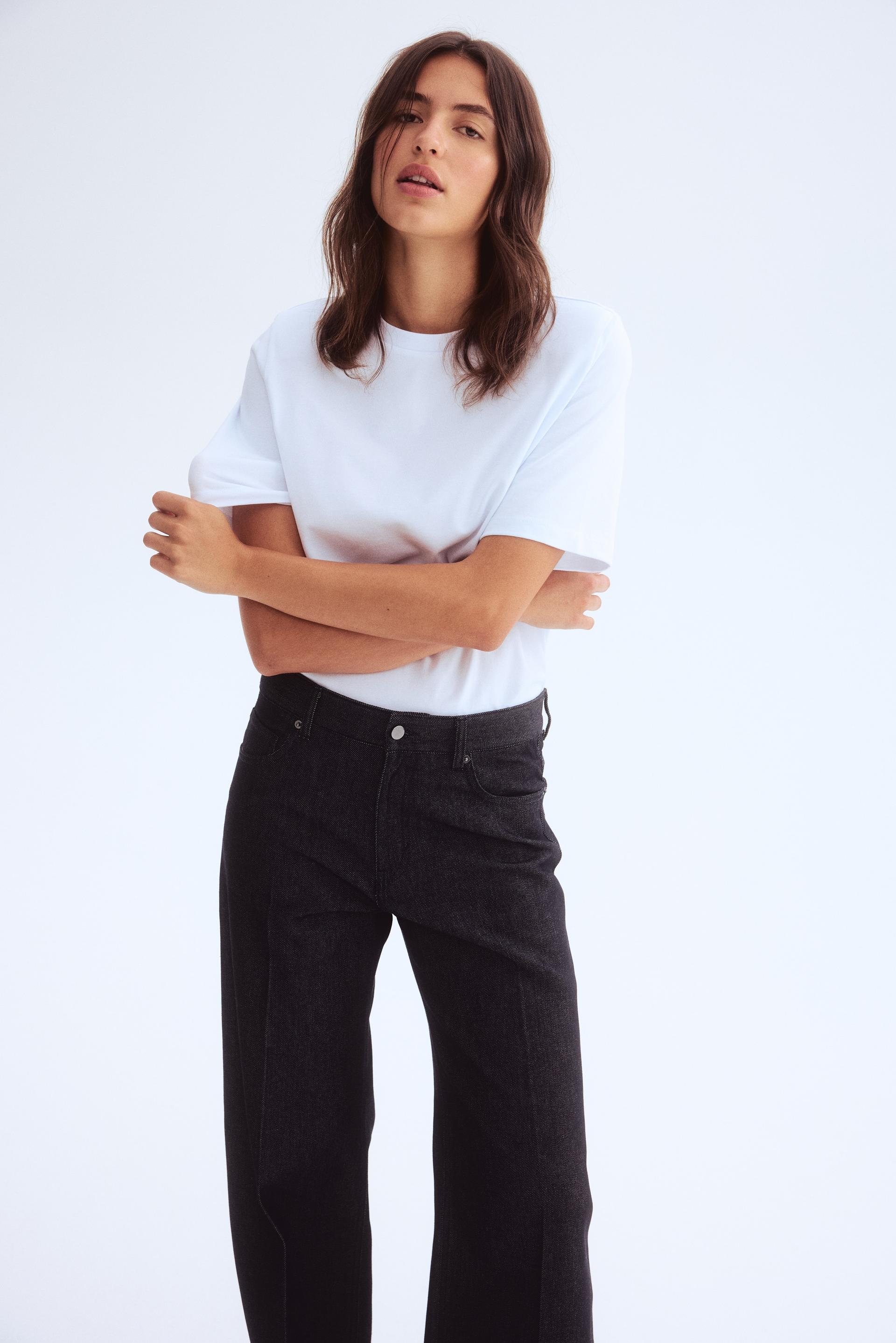 shoulder-pad t-shirt