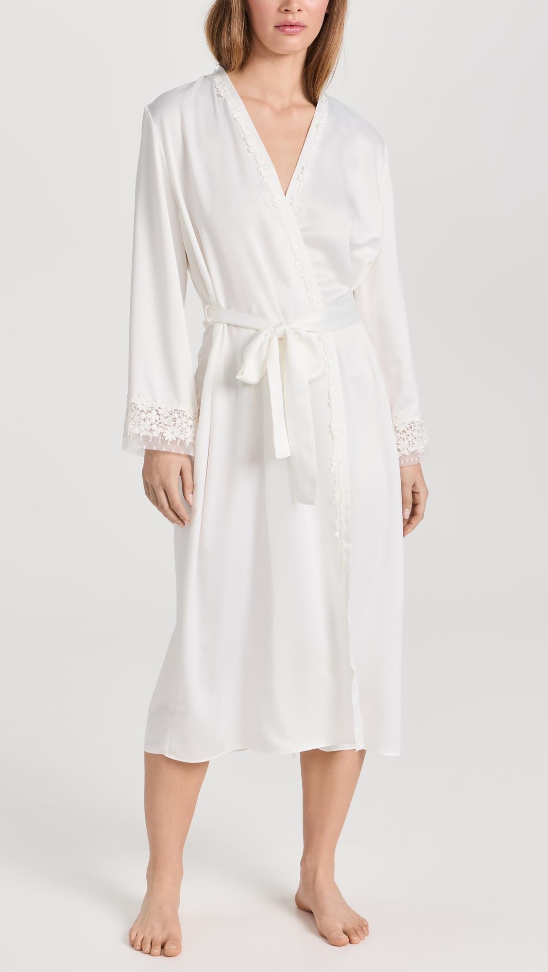 showstopper charmeuse robe