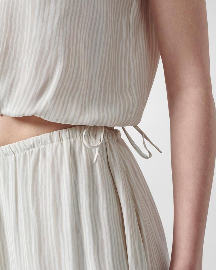 silk sleeveless tie-waist crop top