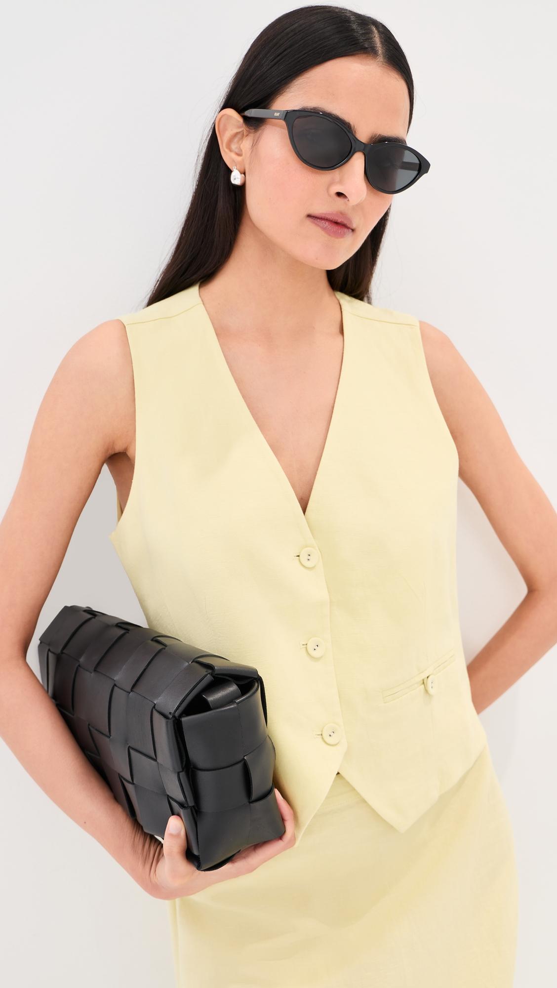 simone vest