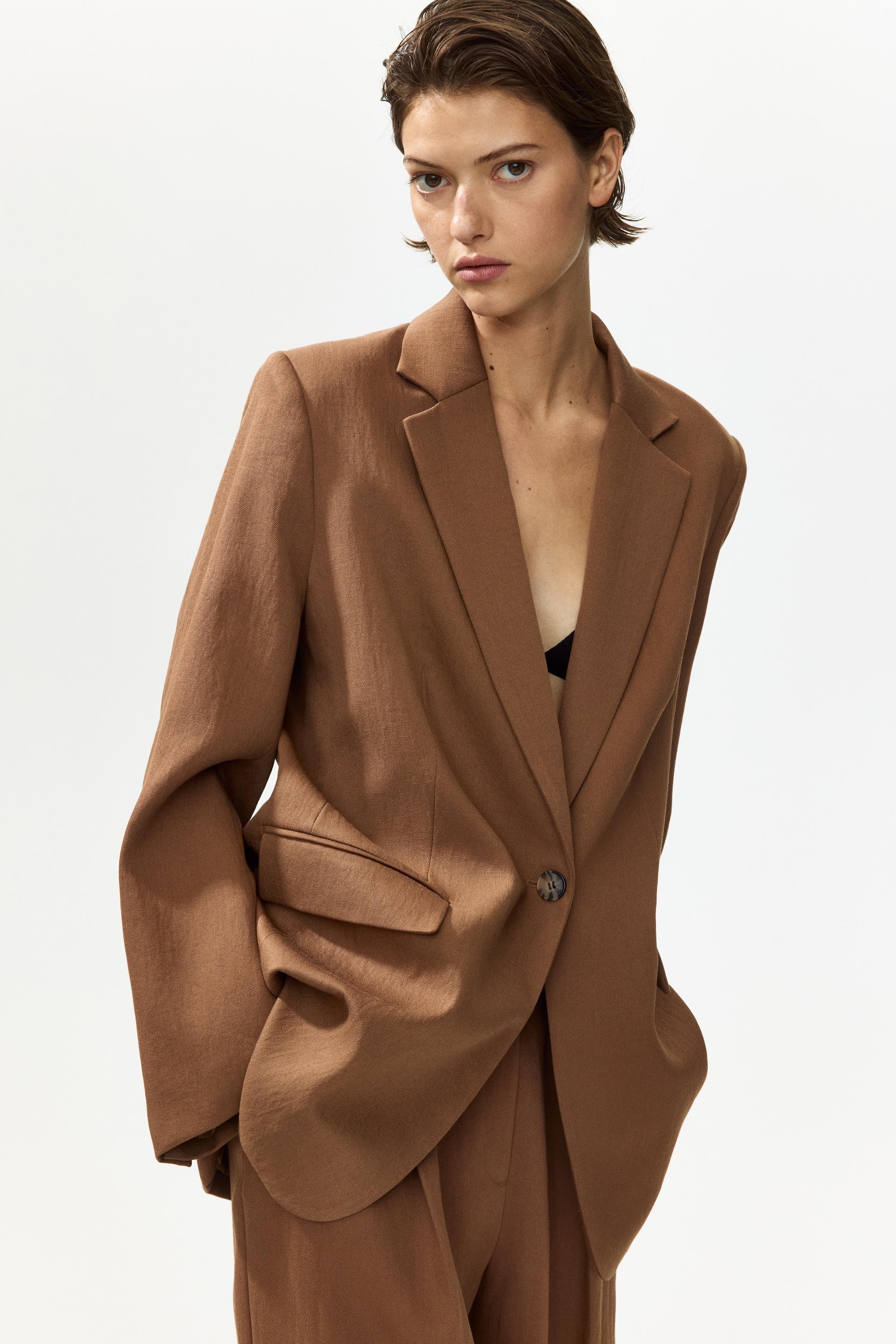 single-breasted blazer