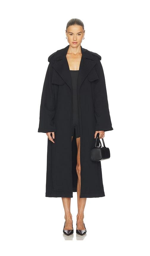 skims boyfriend fleece trench coat in black.