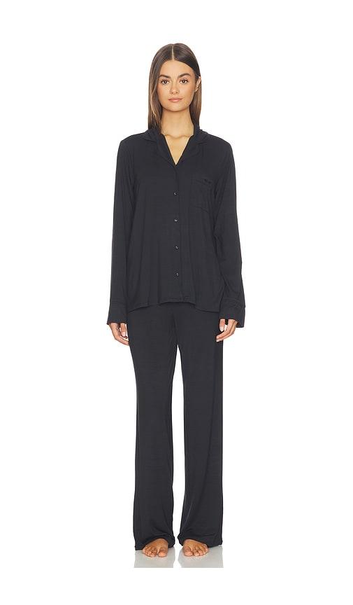 skims skims sleep long sleeve button up sleep set in black.