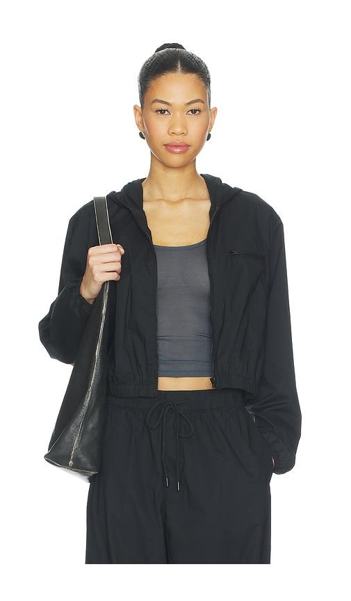 skims swiss cotton sateen cropped zip up jacket in black.