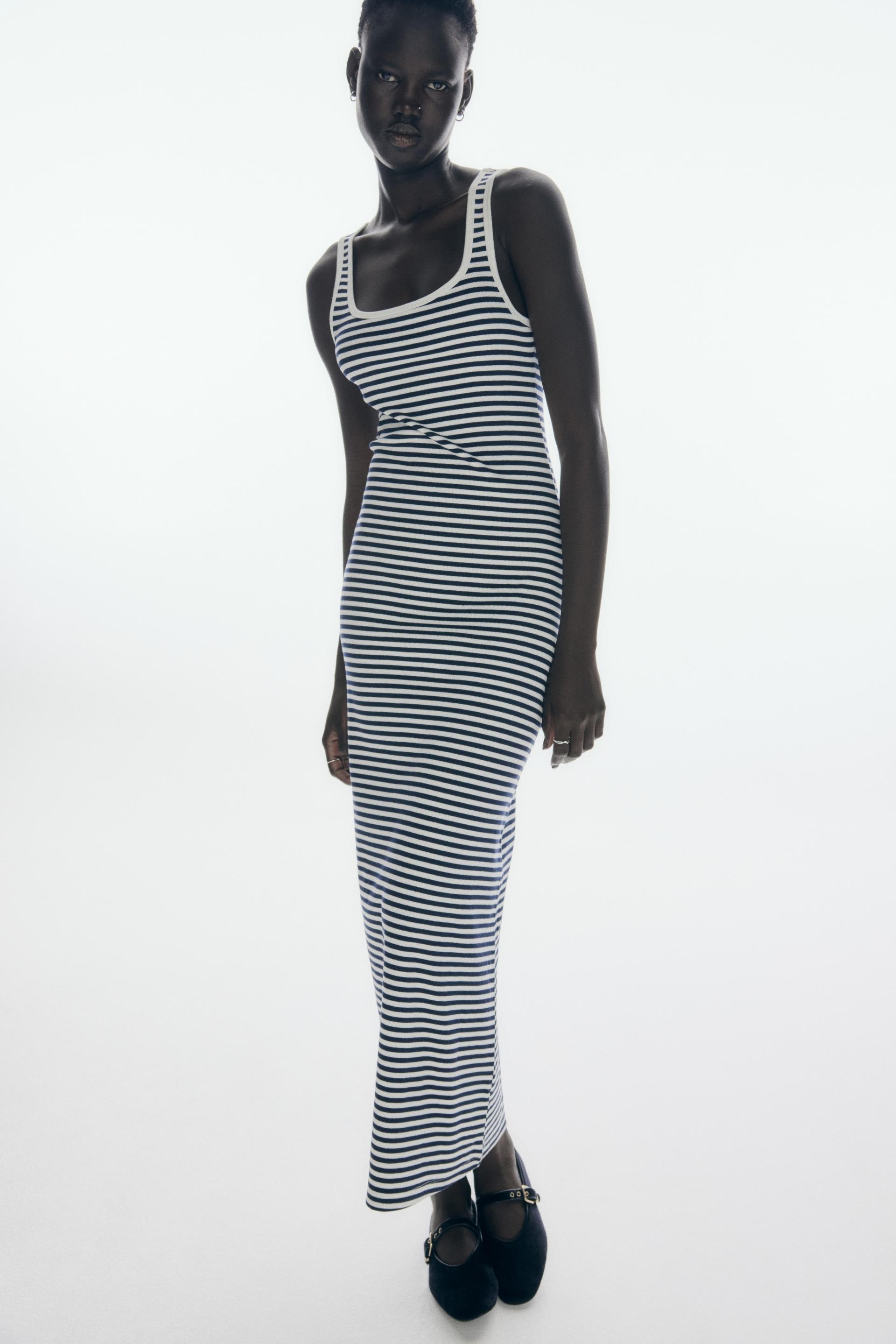 sleeveless maxi dress