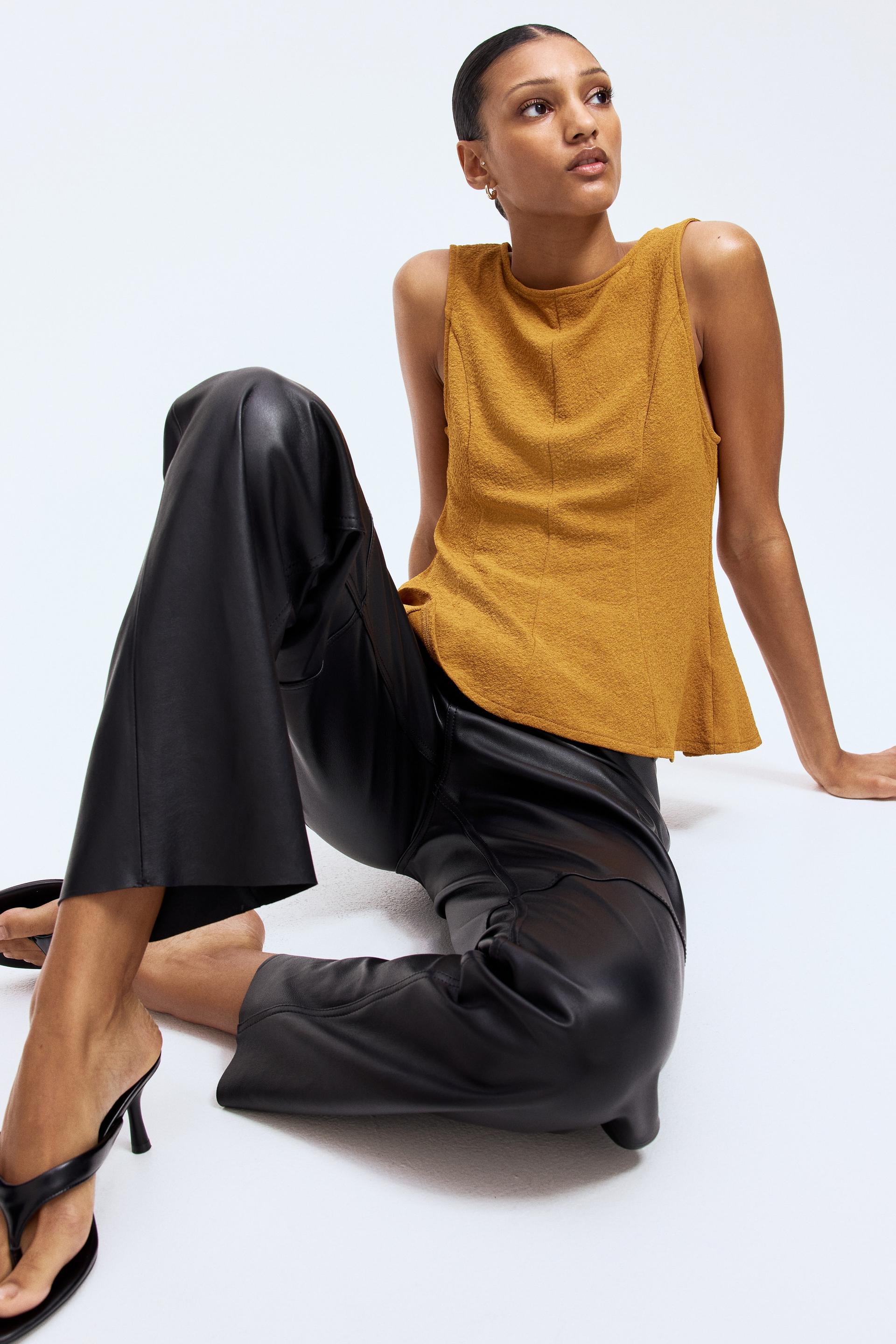 sleeveless peplum top