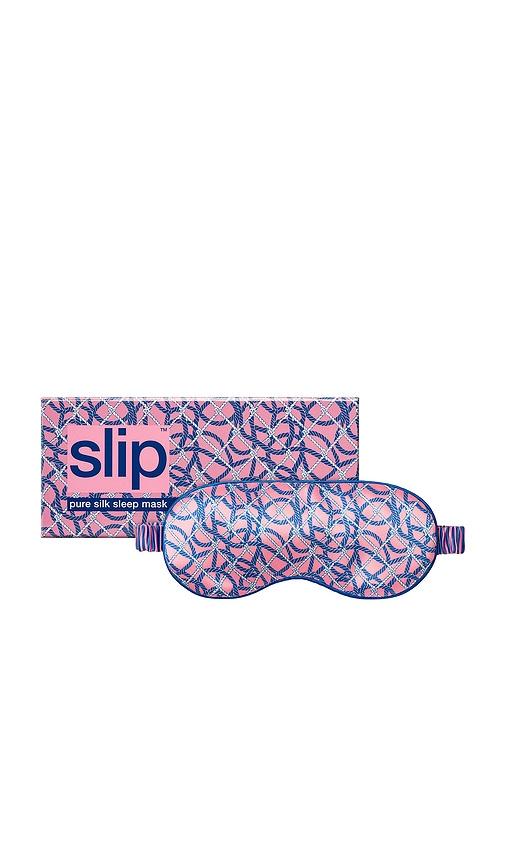 slip sleep mask in yacht club.
