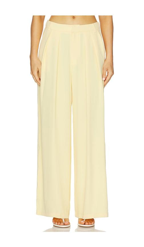 sndys lyns pant in yellow.