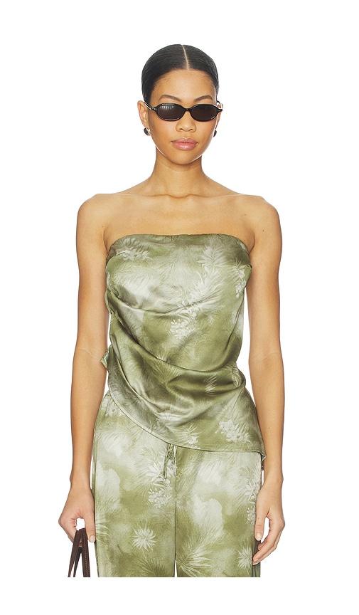 sndys lyra print top in green.