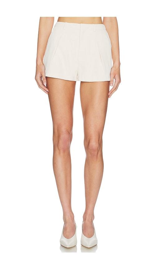 sndys reece shorts in cream.