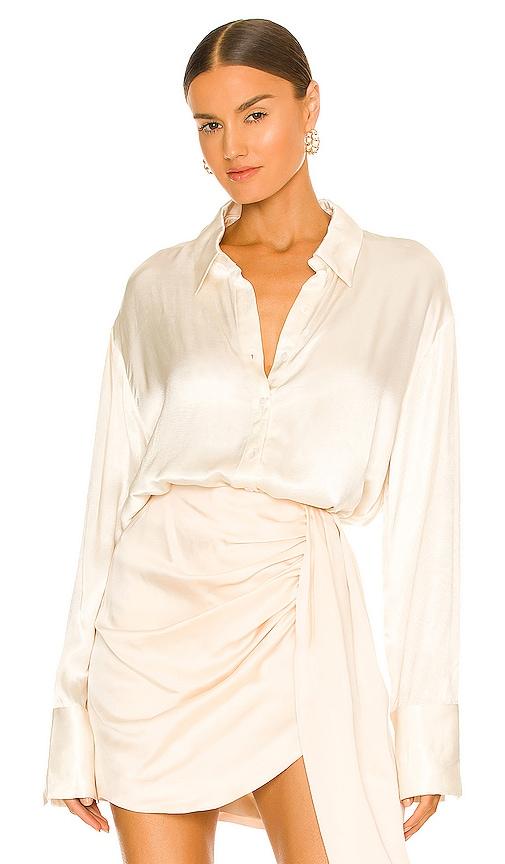 sndys rising satin shirt in cream.