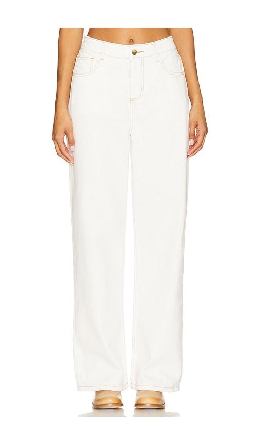 sndys rune denim jeans in white.