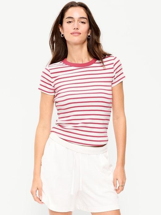 snug graphic t-shirt