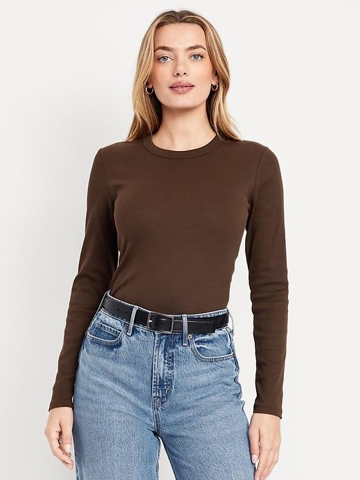 snug long-sleeve crew-neck t-shirt